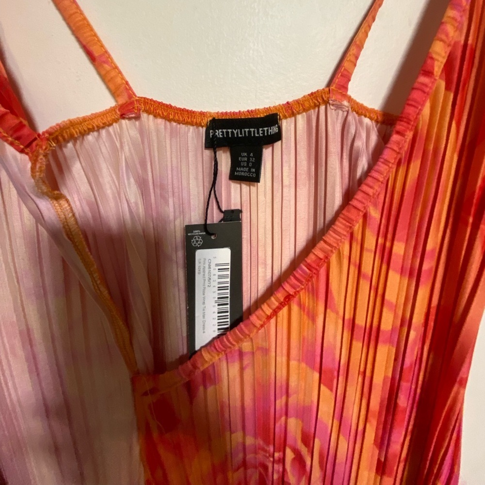 PrettyLittleThing Orange Pink Floral Pleated Wrap Maxi Dress Size US 0 NWT - Picture 4 of 10